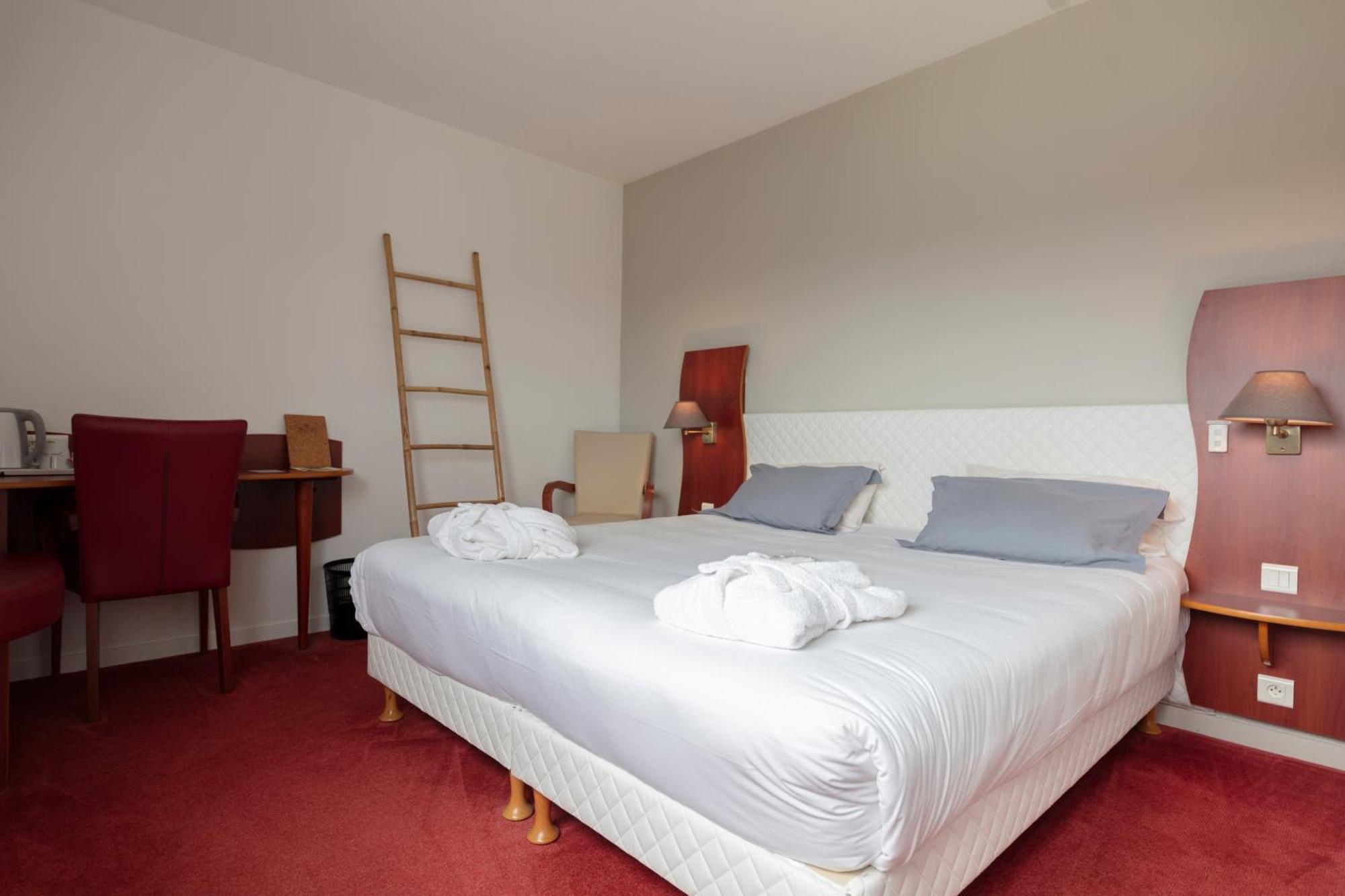 Artemis Hotel & Spa Bistro Coquet Brioude Rum bild